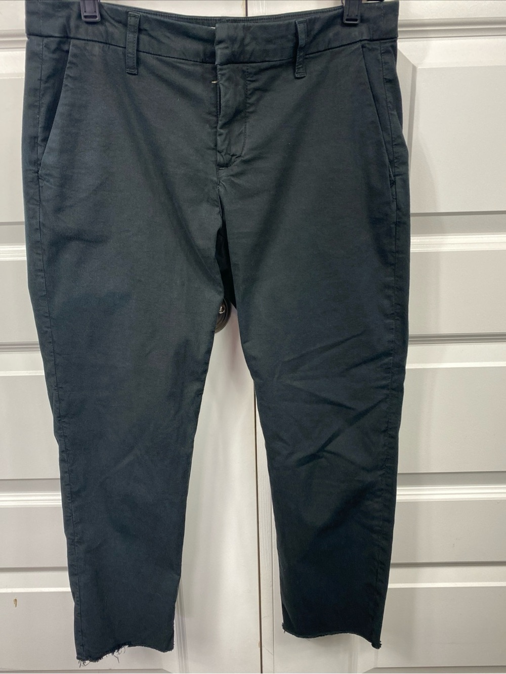 Frank & Eileen Wicklow Women’s Black Raw Hem Cropped Chino Pants Casual Size 4